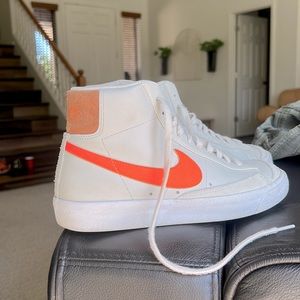 Nike blazer with orange neons swooshes. Size 9 W